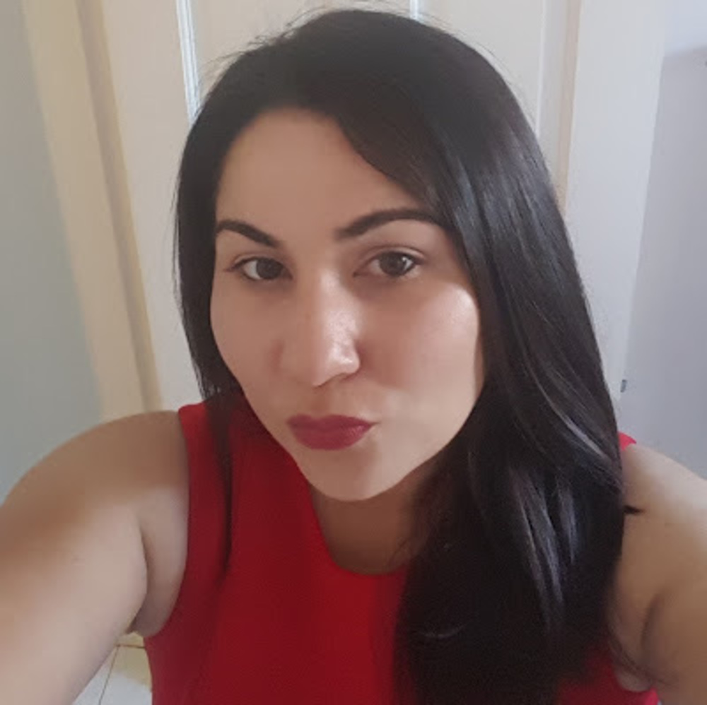 Meet your Posher, Elizabeth